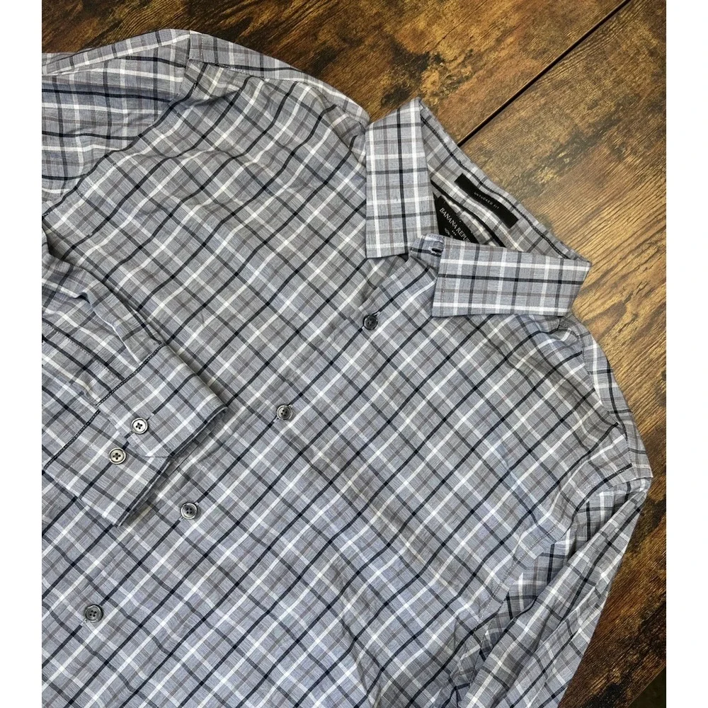 Banana Republic Untucked Fit Men's Plaid Shirt Large Gray Black Plaid
